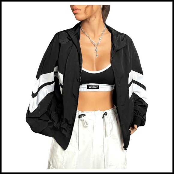 Loose Fit Hooded Windbreaker Jacket Polyamide Lightweight Outerwear